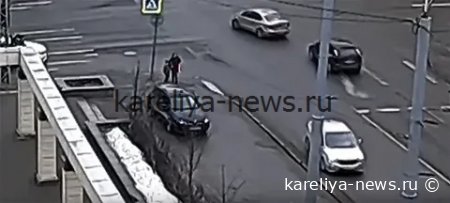 Трагедия на проспекте Ленина: автомобиль вылетел на тротуар у кинотеатра «Калевала» в Петрозаводске