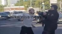 В Москве задержан подозреваемый в поджоге автомобиля и нападении на полицейских